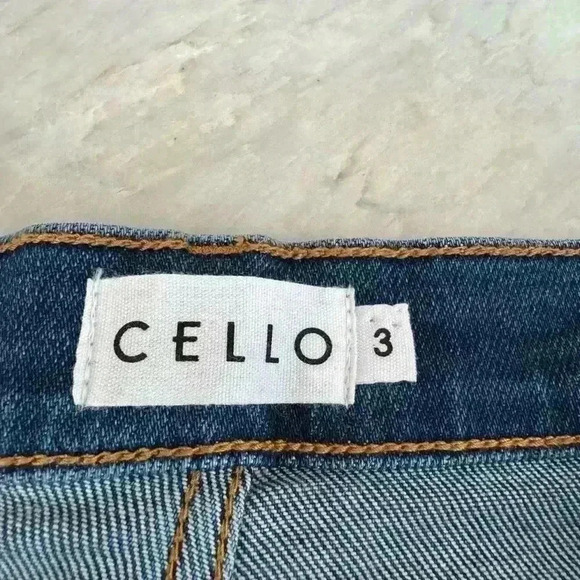Cello High Rise Mom Denim Jeans size 3 or 27 - Picture 3 of 9